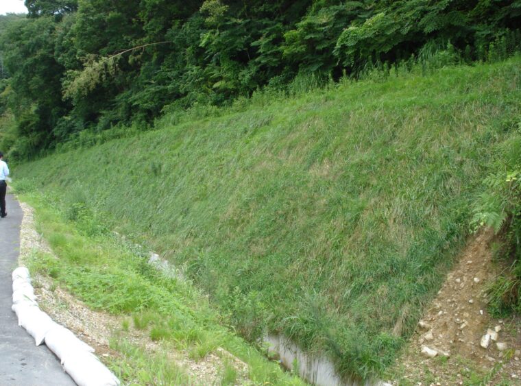 荒船風穴番舎周辺法面及び落石対策工事